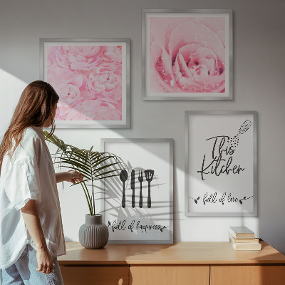 Conjunto de 4 quadros com moldura delicadas flores de rosa na cozinha