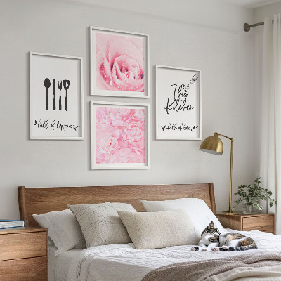 Conjunto de 4 quadros com moldura delicadas flores de rosa na cozinha