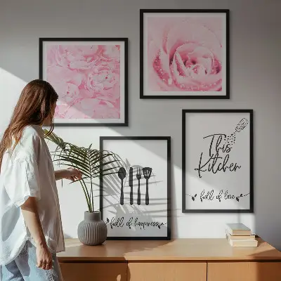 Conjunto de 4 quadros com moldura com delicadas flores de rosa para cozinha