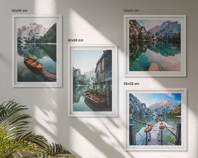 Composição de quadros com lago, montanhas, barcos e chalé