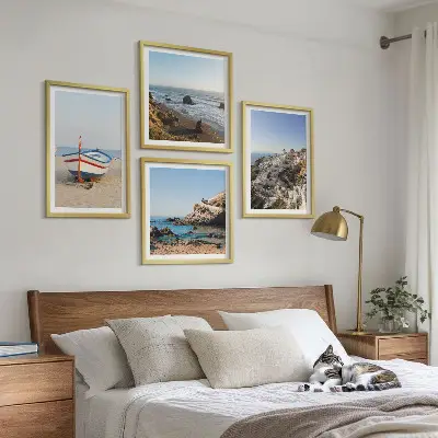 Composição de quadros vistas da Grécia com casas em Łódź
