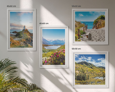 Conjunto de 4 quadros com moldura Praia, farol, montanhas, prados, flores