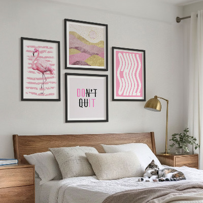Políptico com moldura Paisagem montanhosa em tons pastel com flamingos rosa