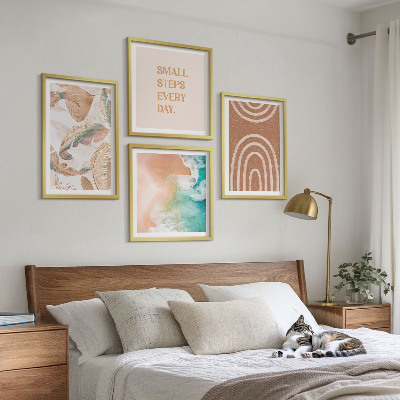 Conjunto de 4 quadros com moldura Letras delicadas em estilo boho com folhas