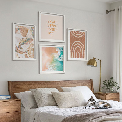 Conjunto de 4 quadros com moldura Letras delicadas em estilo boho com folhas