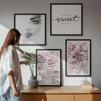 Composição de quadros Retrato de uma mulher com peônias para decoração de casa.