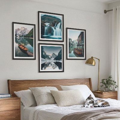 Conjunto de 4 quadros com moldura barcos em lagos de montanha