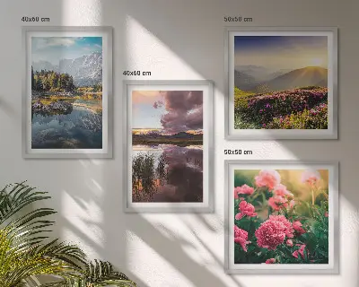 Políptico com moldura jardim de flores com montanhas, prado e água