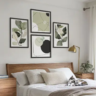 Conjunto de 4 quadros com moldura folhas pintadas em estilo abstrato
