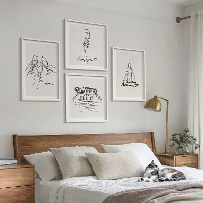 Composição de quadros com casa na água, veleiro e brinde