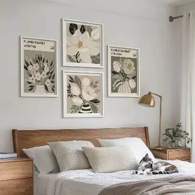 Conjunto de 4 quadros com moldura com estampas florais retrô de diferentes cidades