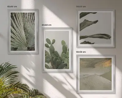 Conjunto de 4 quadros com moldura com estampa de folhas de plantas tropicais em tons pastel