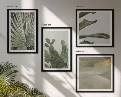 Conjunto de 4 quadros com moldura com estampa de folhas de plantas tropicais em tons pastel