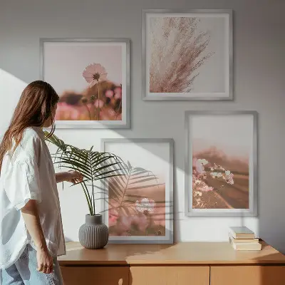 Conjunto de 4 quadros com moldura com estampa de flores silvestres nos prados durante o verão