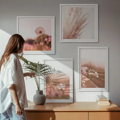 Conjunto de 4 quadros com moldura com estampa de flores silvestres nos prados durante o verão