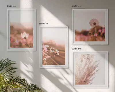 Conjunto de 4 quadros com moldura com estampa de flores silvestres nos prados durante o verão