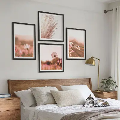 Conjunto de 4 quadros com moldura com estampa de flores silvestres nos prados durante o verão