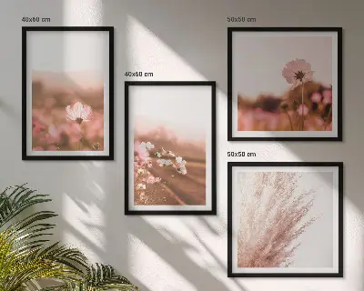 Conjunto de 4 quadros com moldura com estampa de flores silvestres nos prados durante o verão