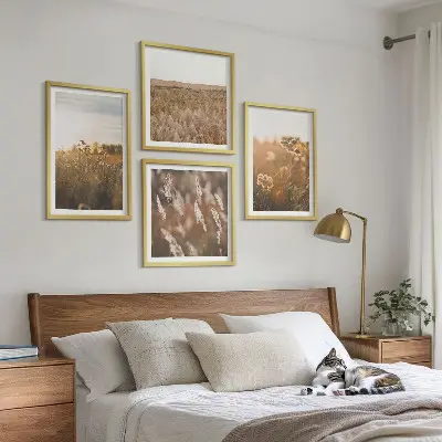 Conjunto de 4 quadros com moldura flores dos prados ao pôr do sol