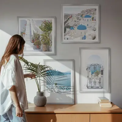 Conjunto de 4 quadros com moldura com estampas de escadas brancas e plantas à beira-mar