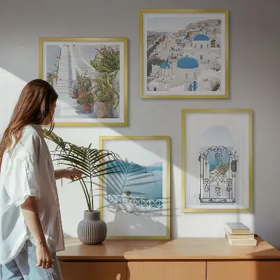 Conjunto de 4 quadros com moldura com estampas de escadas brancas e plantas à beira-mar
