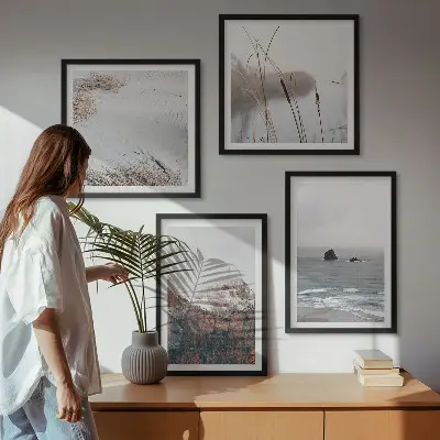Conjunto de 4 quadros com moldura com estampa de ondas abstratas em tons pastel de cinza