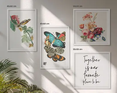 Conjunto de 4 quadros com moldura com estampas de flores, borboletas e pássaros em tons pastel