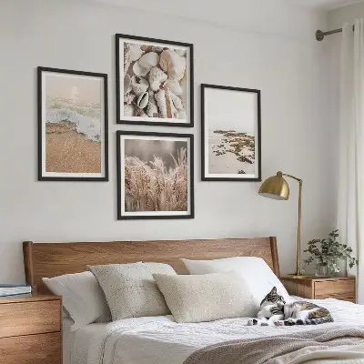 Conjunto de 4 quadros com moldura com tema de grama de praia, ondas e pedras em estilo boho