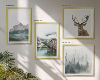 Políptico com moldura com paisagem de montanhas, lago, veados, cabana e neblina