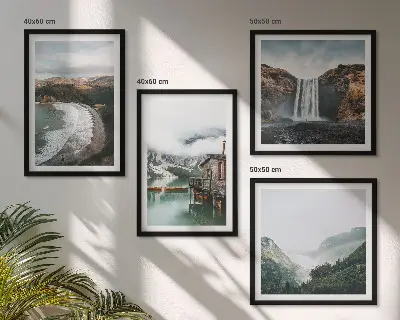 Políptico com moldura paisagem de montanhas nuvens e água