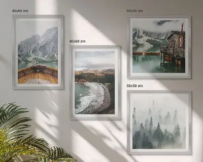 Conjunto de 4 quadros com moldura de montanhas, lago, barco, neblina e praia