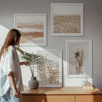 Composição de quadros com motivos de plantas em estilo boho