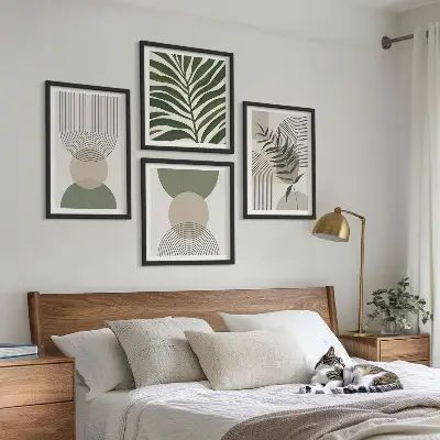 Conjunto de 4 quadros com moldura com estampas de folhas abstratas em estilo boho