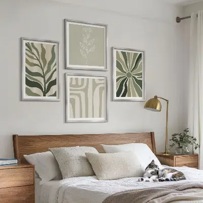 Conjunto de quadros com estampas minimalistas de plantas em verde