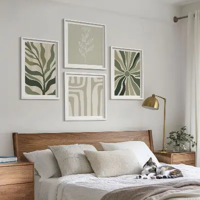 Conjunto de quadros com estampas minimalistas de plantas em verde