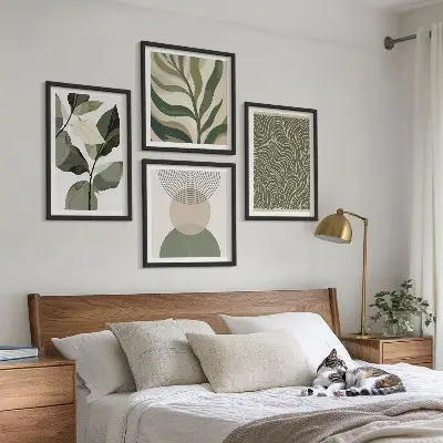 Composição de quadros com folhas e formas geométricas abstratas