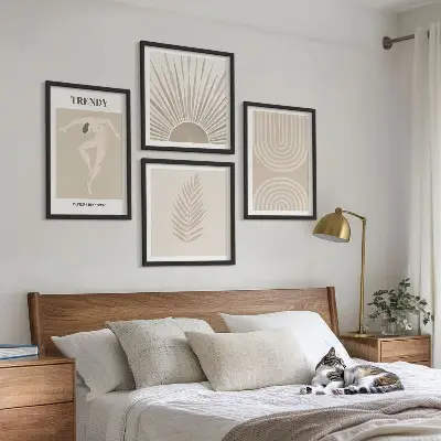 Composição de quadros com pôsteres abstratos boho em tons pastel
