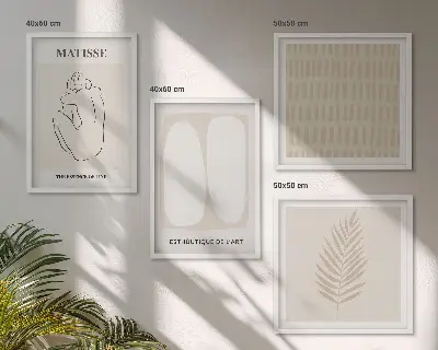 Composição de quadros com linhas e formas em bege e branco