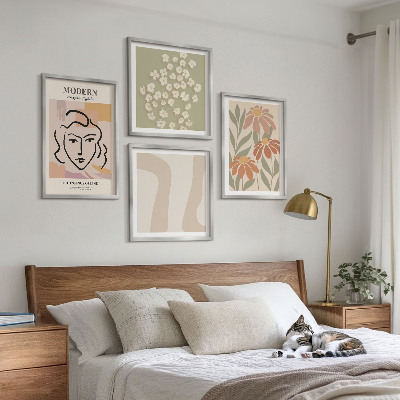 Conjunto de 4 quadros com moldura mulher abstrata moderna