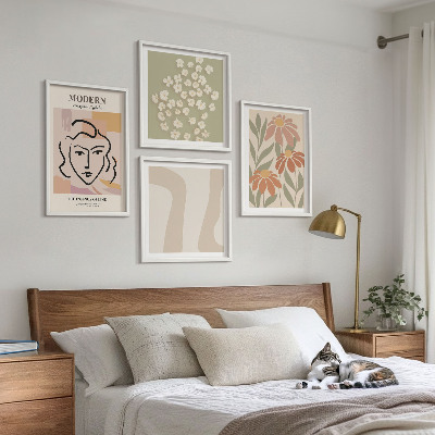Conjunto de 4 quadros com moldura mulher abstrata moderna