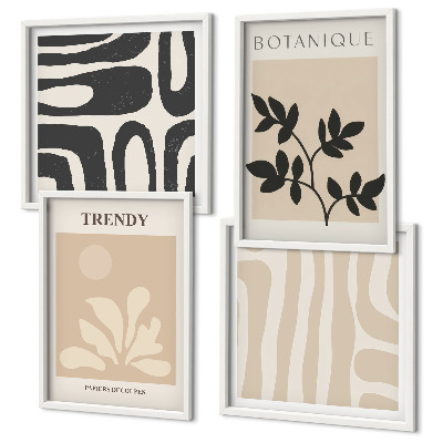 Composição de quadros Estampas florais elegantes em tons de bege e preto.