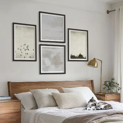 Conjunto de 4 quadros com moldura tema pássaros minimalistas em voo