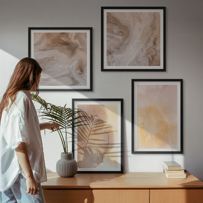 Composição de quadros Aquarelas em tons quentes sobre tela.
