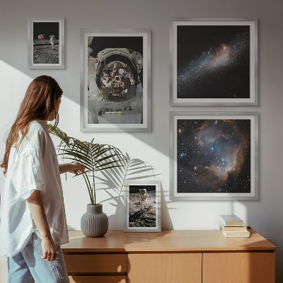 Conjunto de 5 quadros com moldura Astronautas pousando na Lua