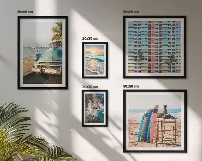 Conjunto de 5 quadros com moldura com temática de paisagens de praia elegantes