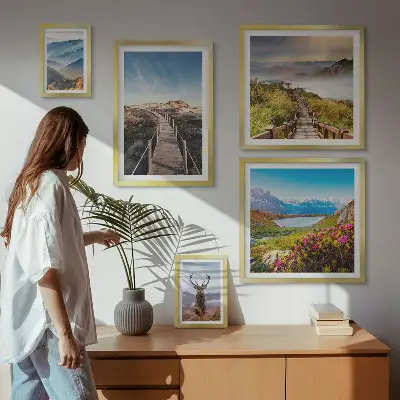 Conjunto de 5 quadros decorativos com paisagens de montanhas e florestas selvagens