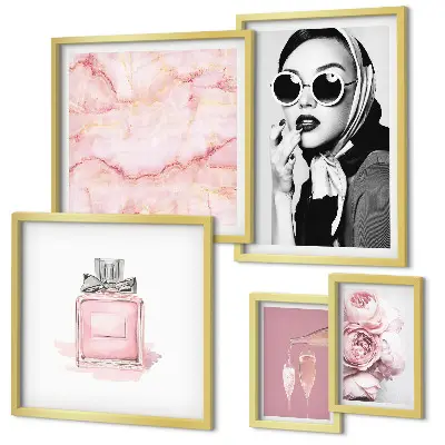 Galeria de parede com detalhes elegantes em rosa