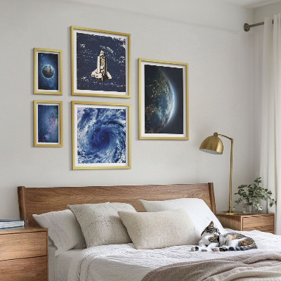Conjunto de 5 quadros com moldura Paisagens cósmicas da Terra