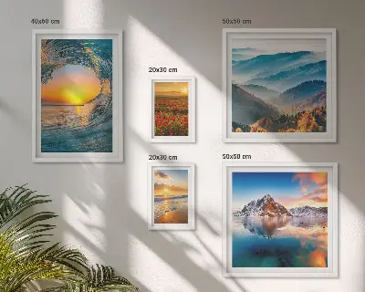 Conjunto de 5 quadros com moldura de paisagens naturais com mar, montanhas e flores