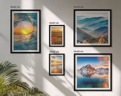Conjunto de 5 quadros com moldura de paisagens naturais com mar, montanhas e flores